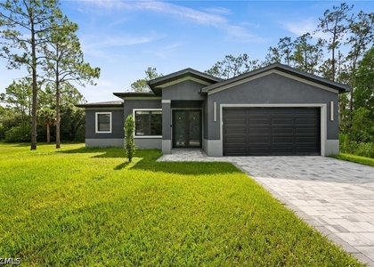 14 Truman Avenue - Photo 1