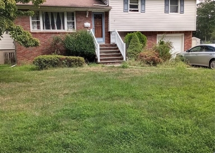 74 Roosevelt - Photo 1