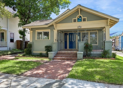 1120 E 7th 1/2 Street - Photo 1