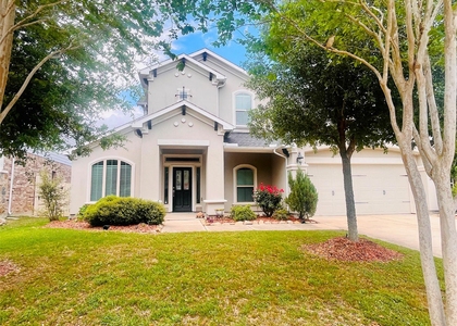 127 Round Lake Dr - Photo 1
