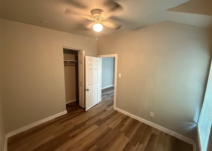 6602 Avenue R - Photo 1
