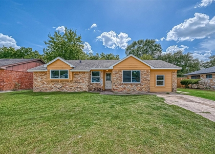 5606 Elm Springs Drive - Photo 1