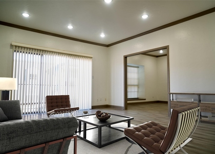 2400 N Braeswood Boulevard - Photo 1