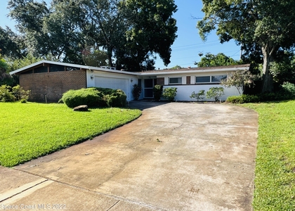 355 S Bel Aire Drive S - Photo 1