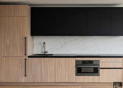 West 43rd Street - Photo 1