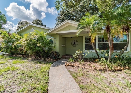 303 Wildwood Way - Photo 1