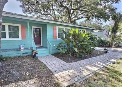 1431 Paloma Lane - Photo 1