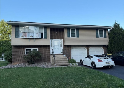 227 Burrell Boulevard - Photo 1