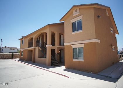 3400 Blue Earth Lane - Photo 1
