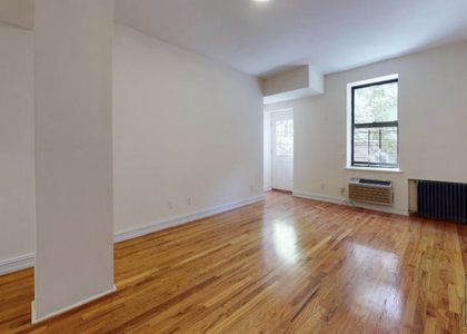 440 East 78th Street - Photo 1