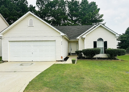 1630 Isleworth Circle - Photo 1