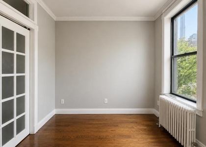 10th Avenue - Photo 1