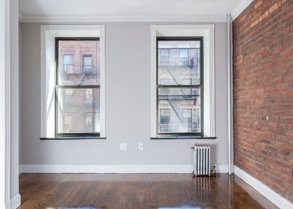 West 103rd Street - Photo 1