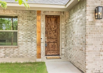 714 E Mcgee Street - Photo 1