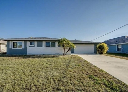 4425 Se 13th Avenue - Photo 1
