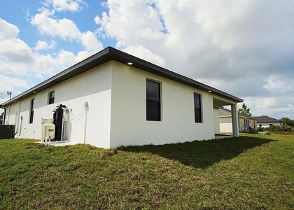 4708 5th Street W - Photo 1