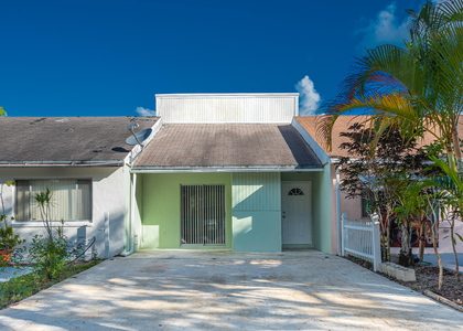 5847 S 37th Street - Photo 1