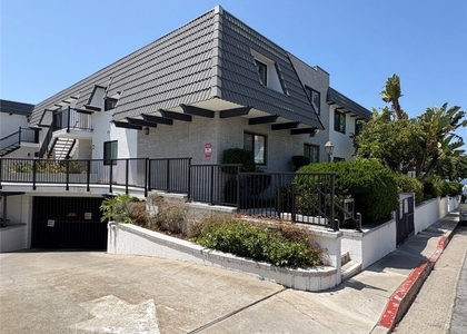 235 Avenida Lobeiro - Photo 1