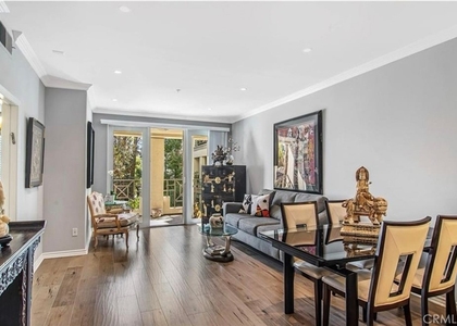 2233 Martin - Photo 1