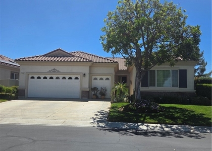 1704 Reyes - Photo 1