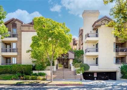236 N Louise Street - Photo 1