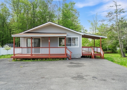 3 Harold Lane - Photo 1