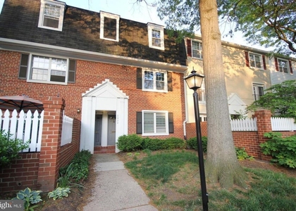 2832 Wakefield Street S - Photo 1