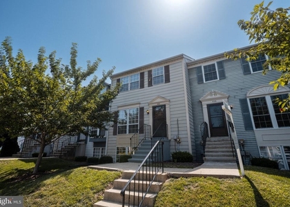 404 Terry Court - Photo 1