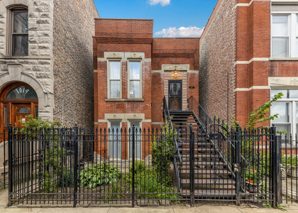 1012 S Oakley Boulevard - Photo 1