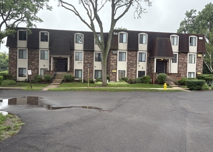 835 Waterview Circle - Photo 1