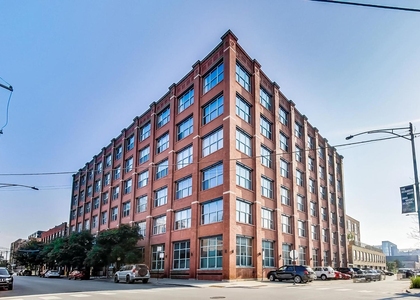 312 N May Street - Photo 1