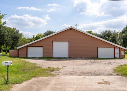 3245 W Highway 6 - Photo 1