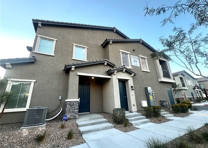 7214 N Decatur Boulevard - Photo 1