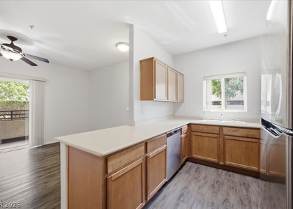 2291 W Horizon Ridge Parkway - Photo 1