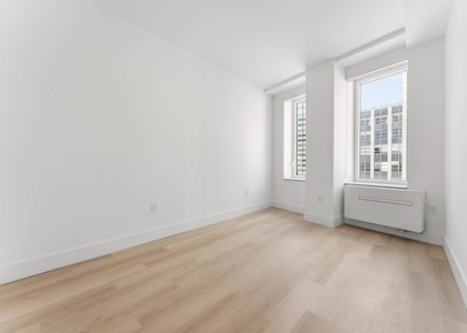 55 Broad Street, 2405 - Photo 1