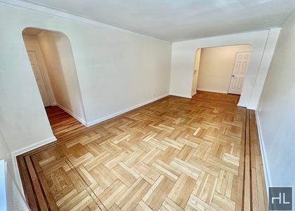 Jane St - Photo 1