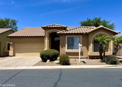 8952 E Crescent Avenue - Photo 1