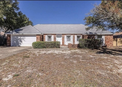 707 Heron Lane - Photo 1