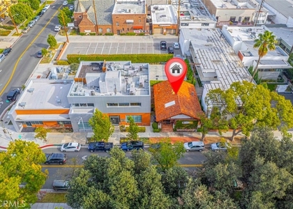 208 S Louise Street - Photo 1