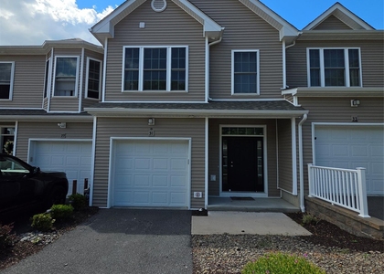 31 Pinto Road W - Photo 1