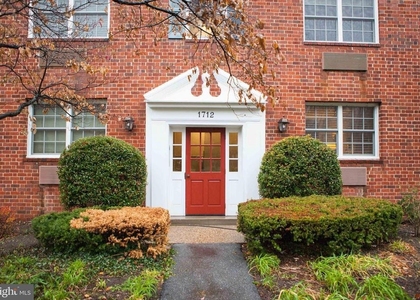 1712 W Abingdon Drive - Photo 1