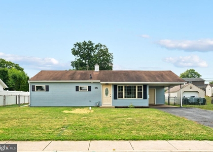 224 Suffolk Road - Photo 1