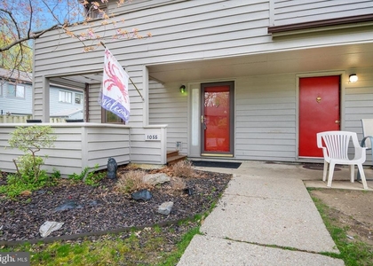 1055 Cedar Ridge Court - Photo 1