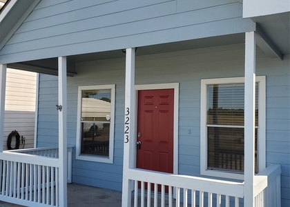 3223 West Street - Photo 1