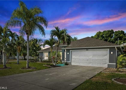 301 Se 30th Terrace - Photo 1