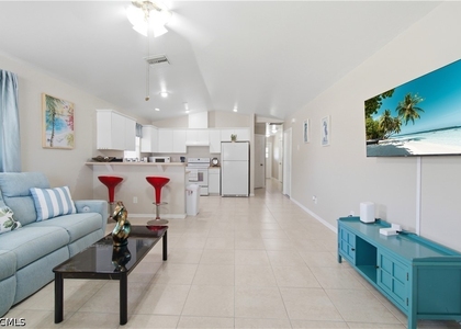 1712 Sw Santa Barbara Place - Photo 1