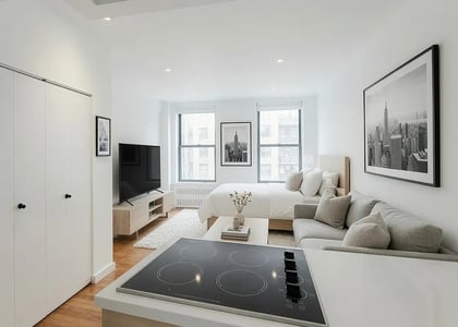 690 Greenwich  - Photo 1