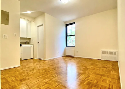 East 79th Street and East End  - Photo 1