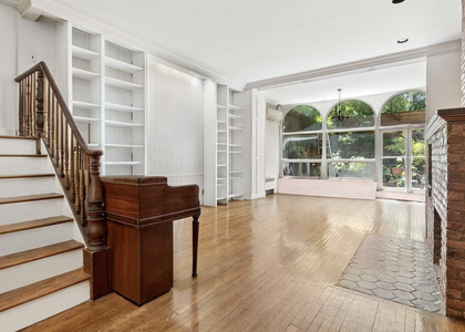 212 East 11th Street - Photo 1