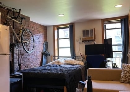 126 East 7th Street - Photo 1